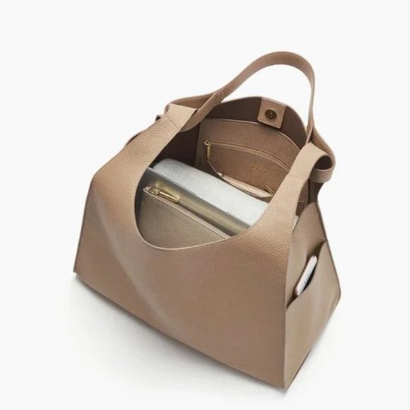 NWT Cuyana Oversized Double Loop Bag in Cappucino - Picture 15 of 17